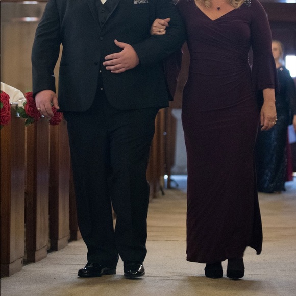 Formal dress - Picture 8 of 9